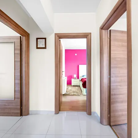 Desiree - Sibenik * بيليس