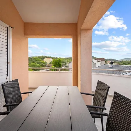 Apartment Desiree - Sibenik Bilice