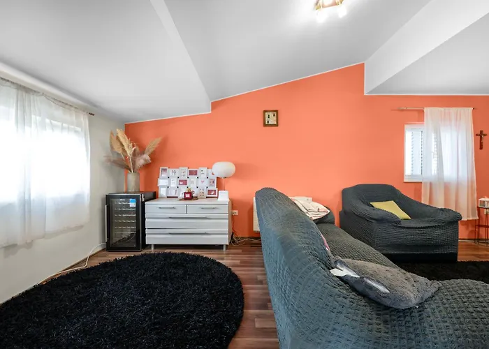 Desiree - Sibenik ビリセ