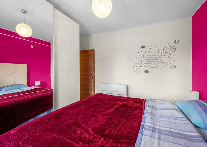 Desiree - Sibenik ビリセ